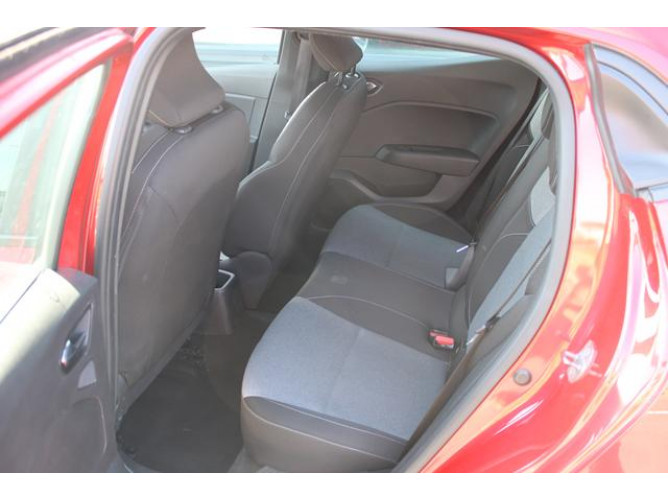Renault Clio 1.6 E-tech Hybrid 