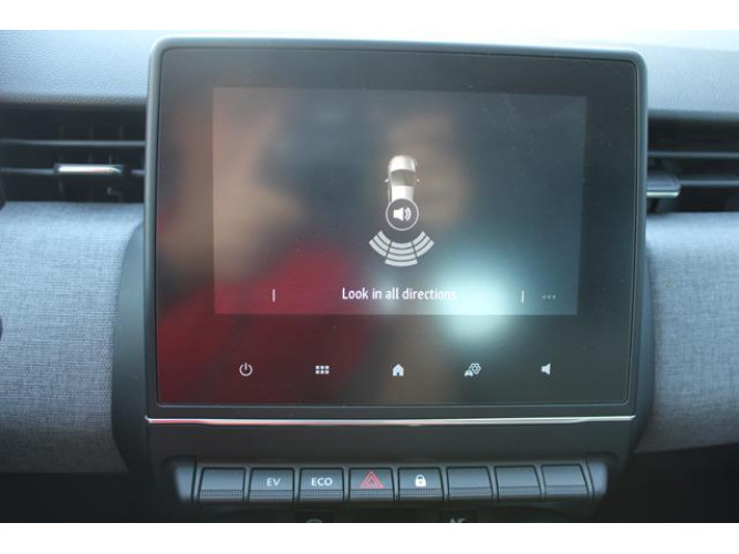 Renault Clio 1.6 E-tech Hybrid 