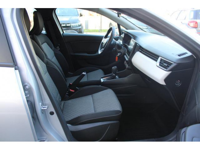 Renault Clio 1.0 tCe Limited CVT 