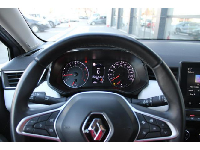 Renault Clio 1.0 tCe Limited CVT 