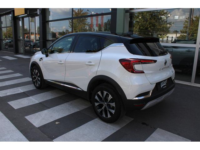 Renault Captur 1.3 tCe DCT Intens 