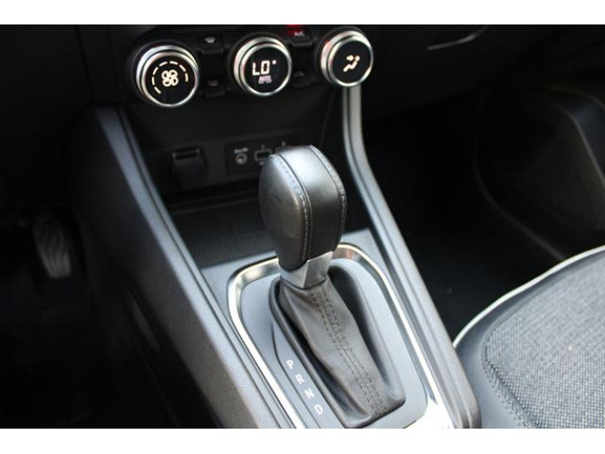 Renault Captur 1.3 tCe DCT Intens 