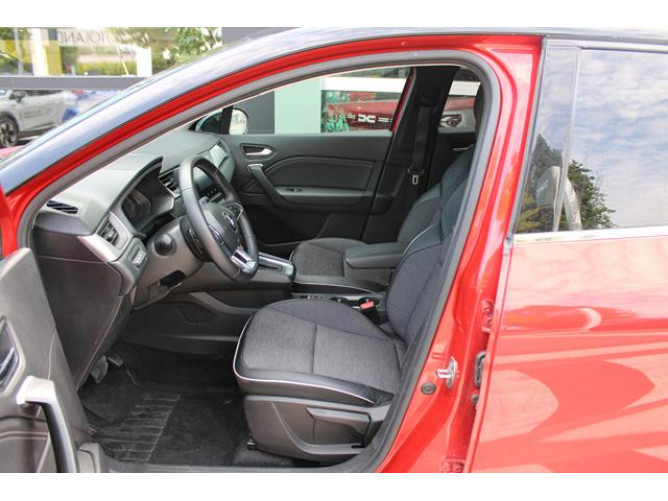 Renault Captur 1.3 tCe DCT Intens 