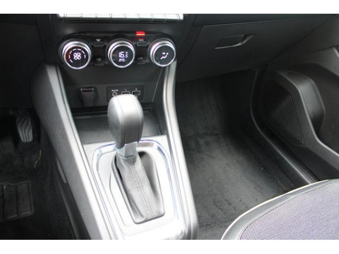 Renault Captur 1.3 tCe DCT Intens 