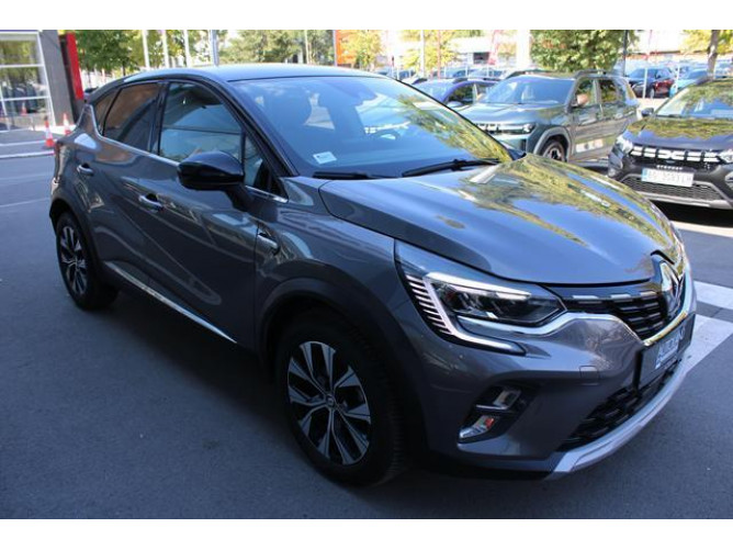 Renault Captur 1.3 tCe DCT Intens 