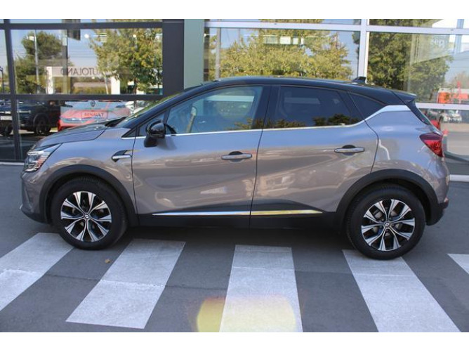 Renault Captur 1.3 tCe DCT Intens 