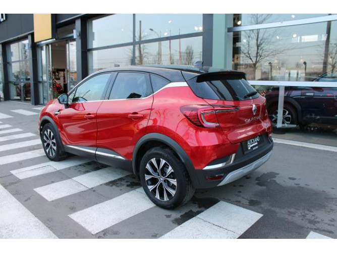 Renault Captur 1.3 tCe DCT Hybrid Intens 