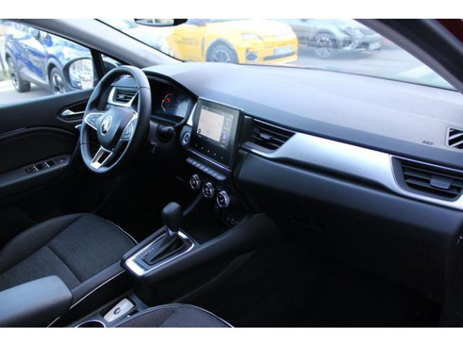 Renault Captur 1.3 tCe DCT Hybrid Intens 