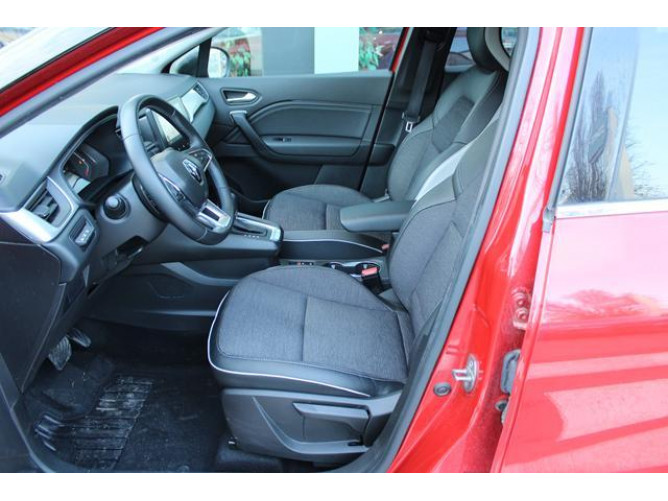 Renault Captur 1.3 tCe DCT Hybrid Intens 