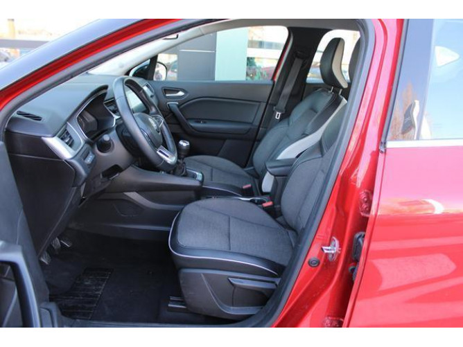 Renault Captur 1.0 tCe Intense 