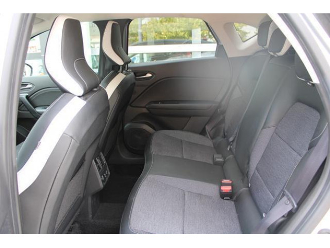 Renault Captur 1.3 tCe DCT Intens 