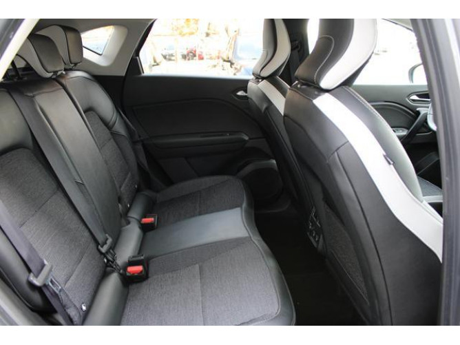 Renault Captur 1.3 tCe DCT Intens 