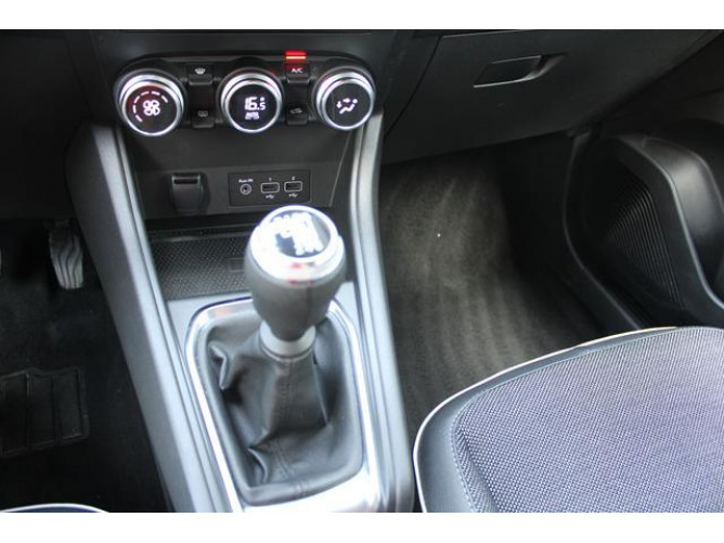 Renault Captur 1.0 tCe INTENS 