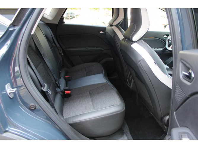 Renault Captur 1.3 tCe DCT Intens 