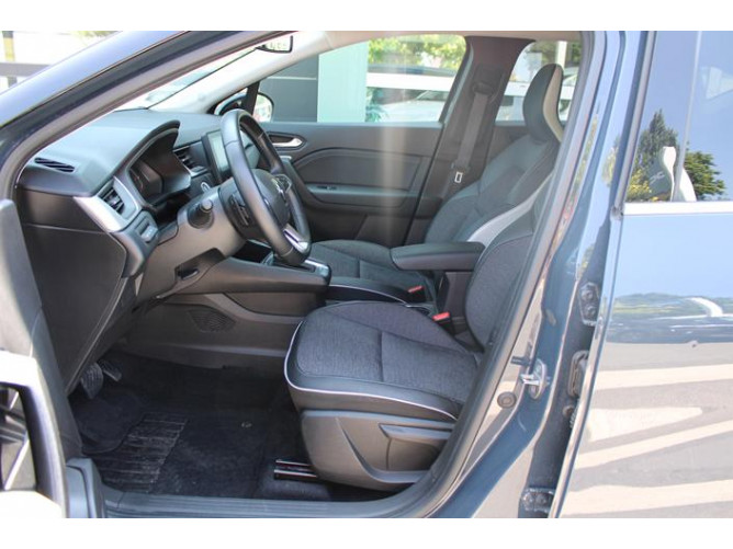 Renault Captur 1.3 tCe DCT Intens 
