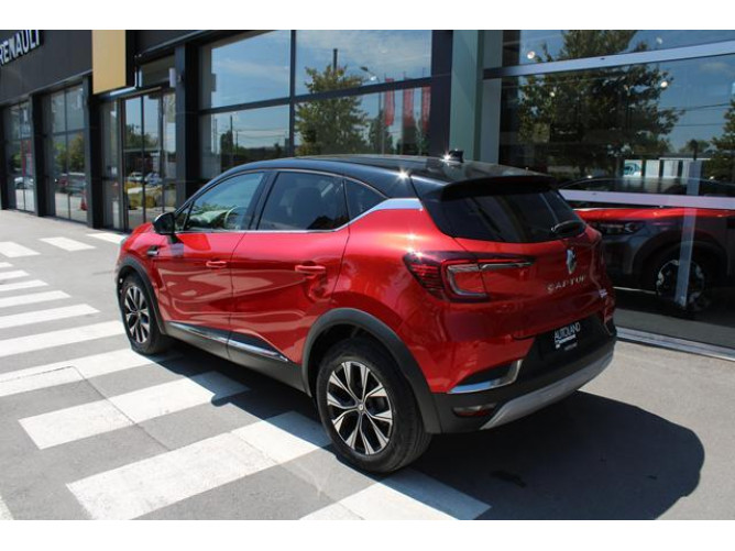 Renault Captur 1.3 tCe DCT Intens 