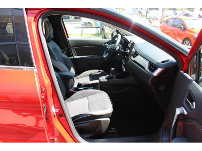 Renault Captur 1.3 tCe DCT Intens 