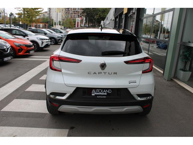 Renault Captur 1.3 tCe DCT Intens 