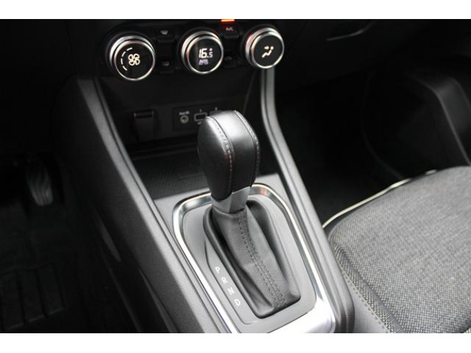Renault Captur 1.3 tCe DCT Intens 