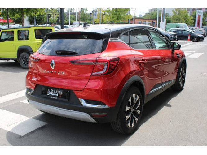 Renault Captur 1.3 tCe INTENS CVT 