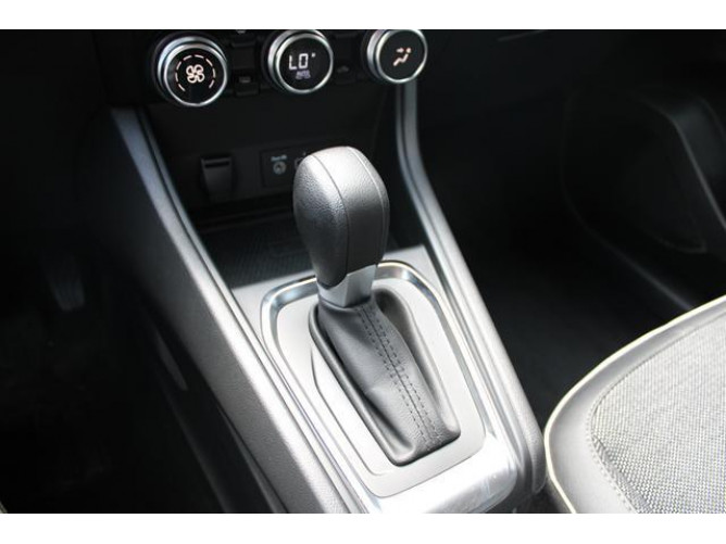 Renault Captur 1.3 tCe INTENS CVT 