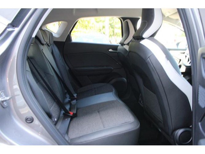 Renault Captur 1.3 tCe Intens 