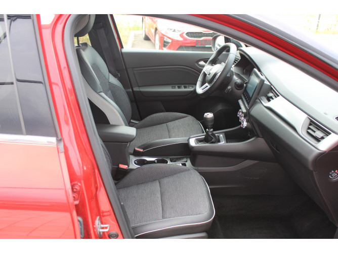 Renault Captur 1.0 tCe Intens 