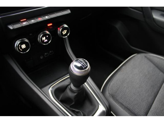 Renault Captur 1.0 tCe Intens 