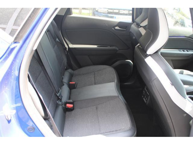 Renault Captur 1.3 tCe INTENS AUT 