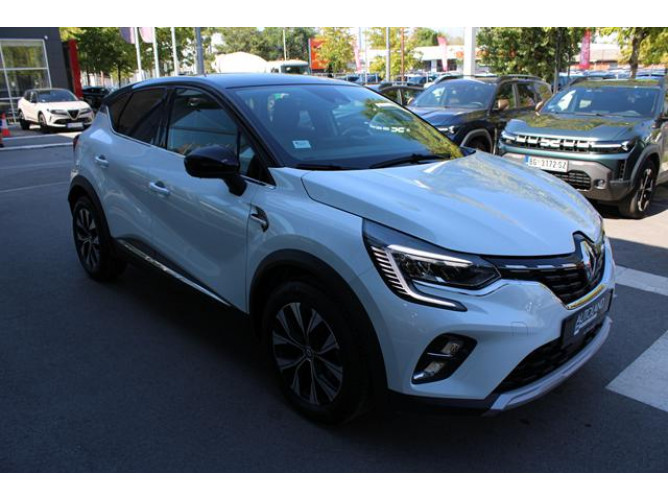 Renault Captur 1.3 tCe DCT Intens 