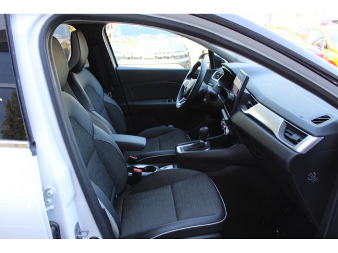 Renault Captur 1.3 tCe DCT Intens 