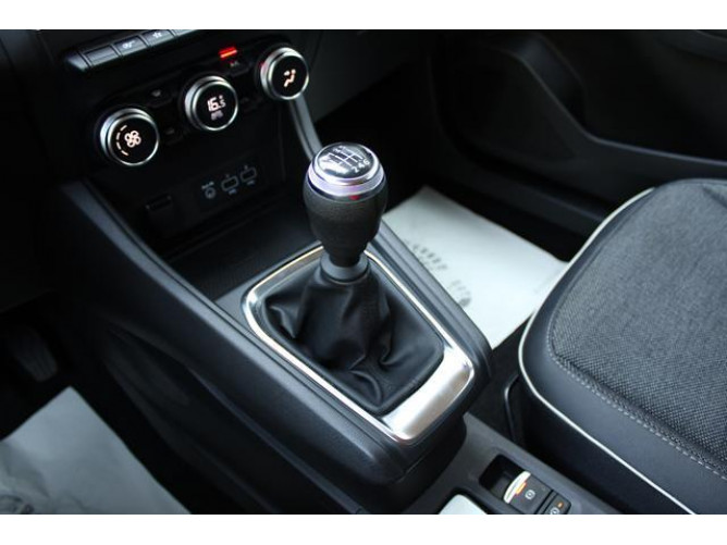 Renault Captur 1.0 tCe INTENS 