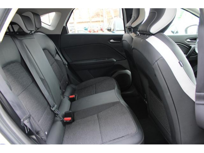 Renault Captur 1.3 tCe Hyb. DCT In. 