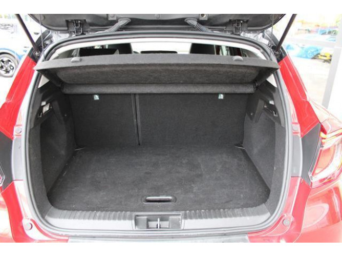 Renault Captur 1.3 tCe DCT Intens 