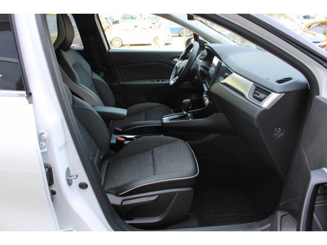 Renault Captur 1.3 tCe DCT Intens 