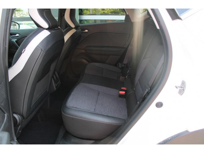 Renault Captur 1.3 tCe DCT Intens 