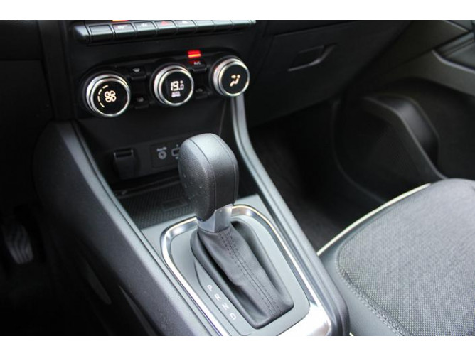 Renault Captur 1.3 tCe DCT Intens 