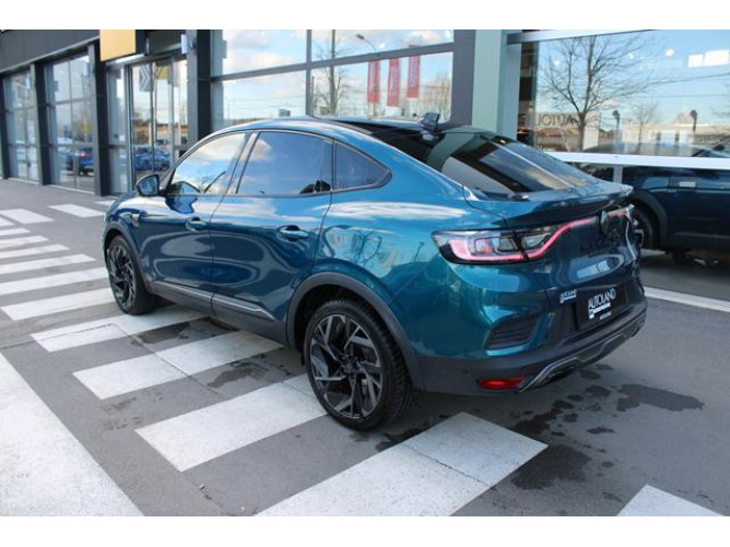 Renault Megane Conquest 1.6 tCe Hybrid EDC 