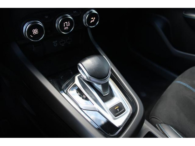 Renault Megane Conquest 1.6 tCe Hybrid EDC 