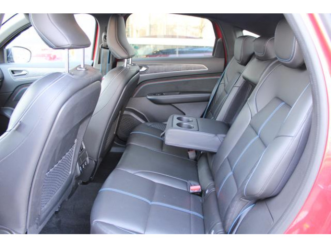 Renault Megane Conquest 1.3 tCe Hybrid EDC 