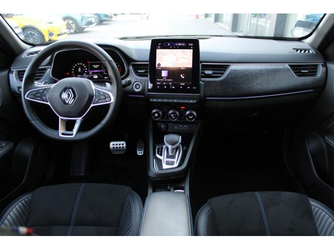 Renault Megane Conquest 1.3 tCe Hybrid EDC 