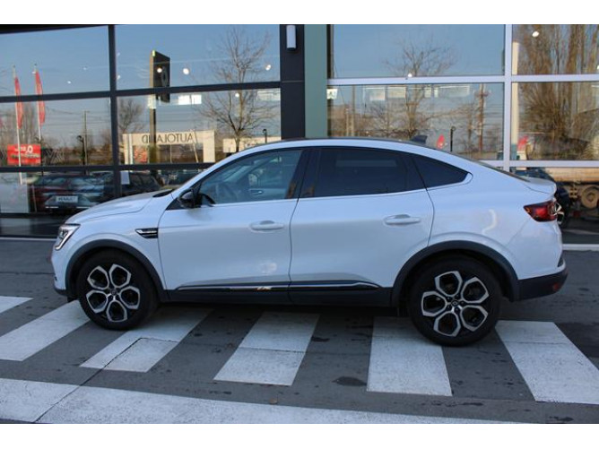 Renault Megane Conquest 1.3 tCe Hybrid EDC 