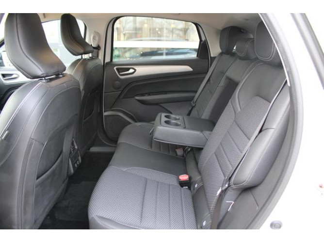 Renault Megane Conquest 1.3 tCe Hybrid EDC 