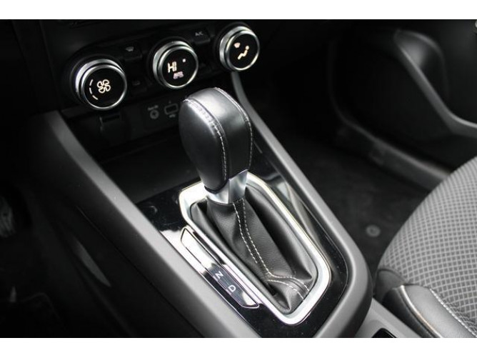 Renault Megane Conquest 1.3 tCe Hybrid EDC 