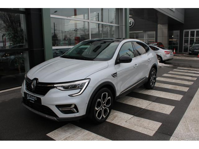 Renault Megane Conquest 1.3 tCe Hybrid EDC 