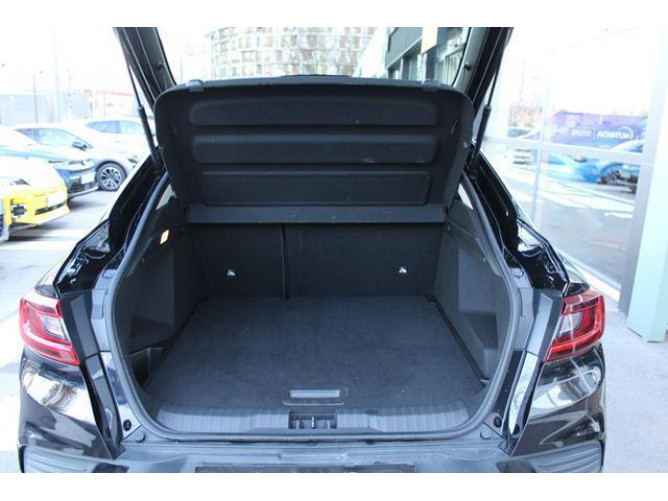 Renault Megane Conquest 1.3 tCe Hybrid EDC 