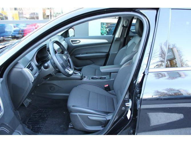 Renault Megane Conquest 1.3 tCe Hybrid EDC 