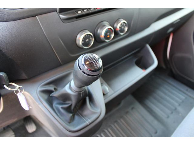 Renault Master 2.3 L3P3 8EP 