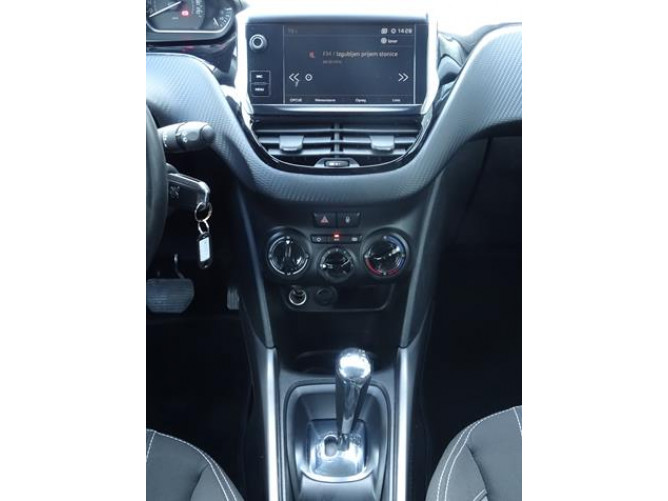 Peugeot 2008 1.6 HDI Business AUT 