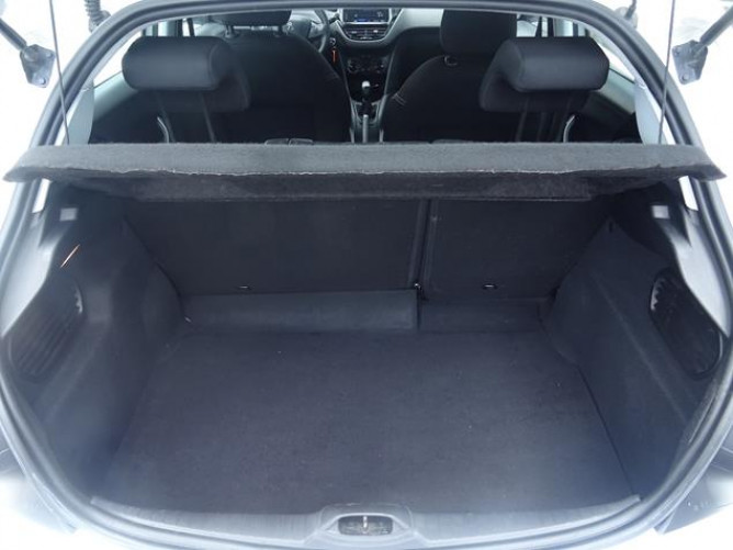 Peugeot 208 1.6 HDI N1 